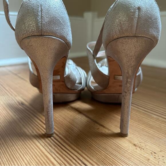 Badgley Mischka gold leather criss cross knot formal heels SIZE 8 - Picture 6 of 7